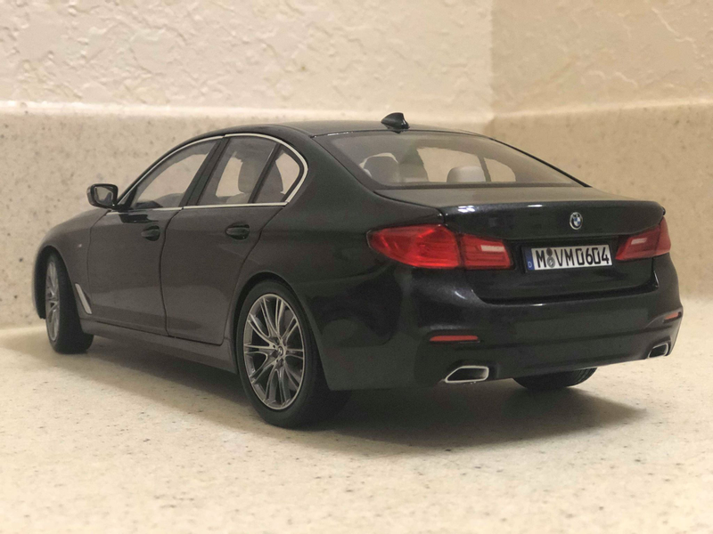 Illustration for article titled Kyosho 1/18 2017 BMW 540i M-Sport (G30): the LaLD review